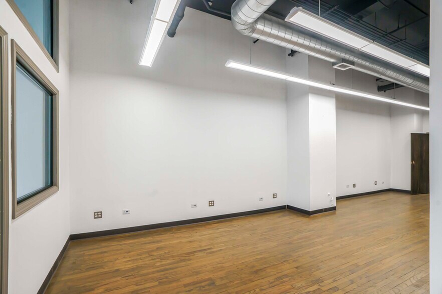 More Photos Of 161 W Harrison St, Chicago Apartments For Sale