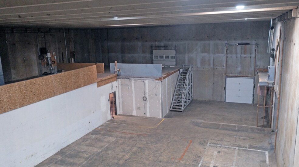 More Photos Of 2153 S Wabash St, Denver Warehouse For Sale