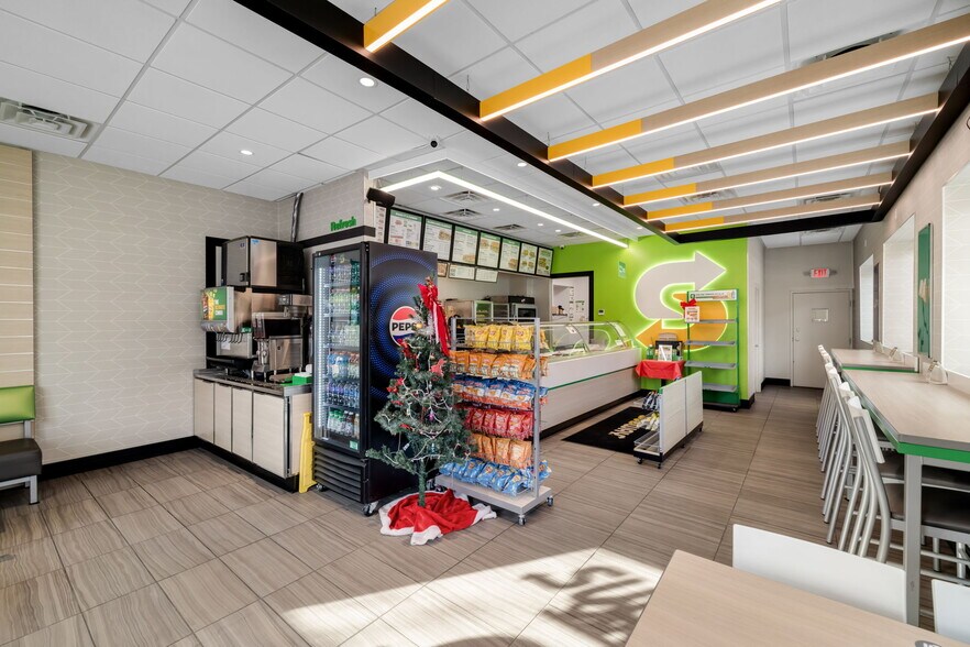 More Photos Of 99 Ohio River Blvd, Leetsdale Fast Food For Sale