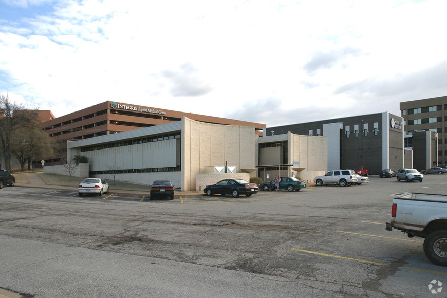 More Photos Of 3434 NW 56th St, Oklahoma City Medical For Lease