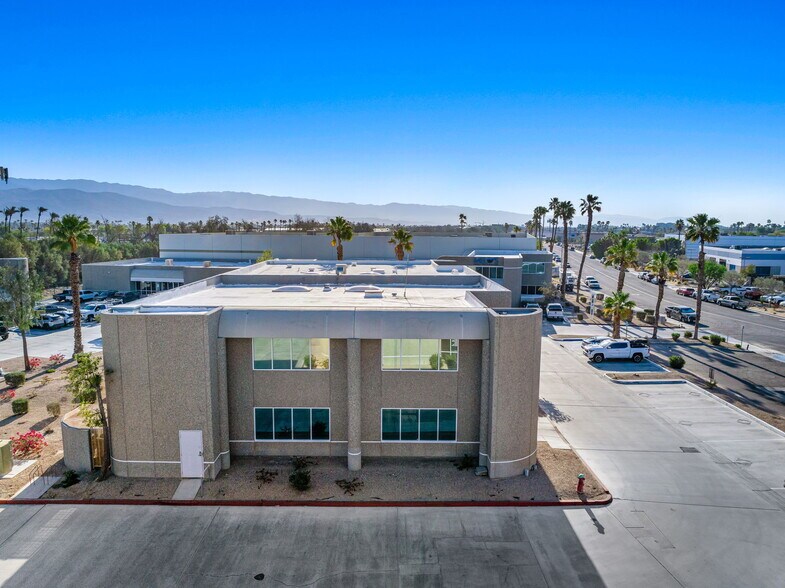 More Photos Of 77530 Enfield Ln, Palm Desert Service For Lease