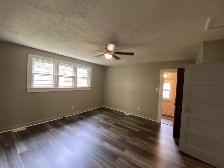 More Photos Of , Spartanburg Unknown For Sale