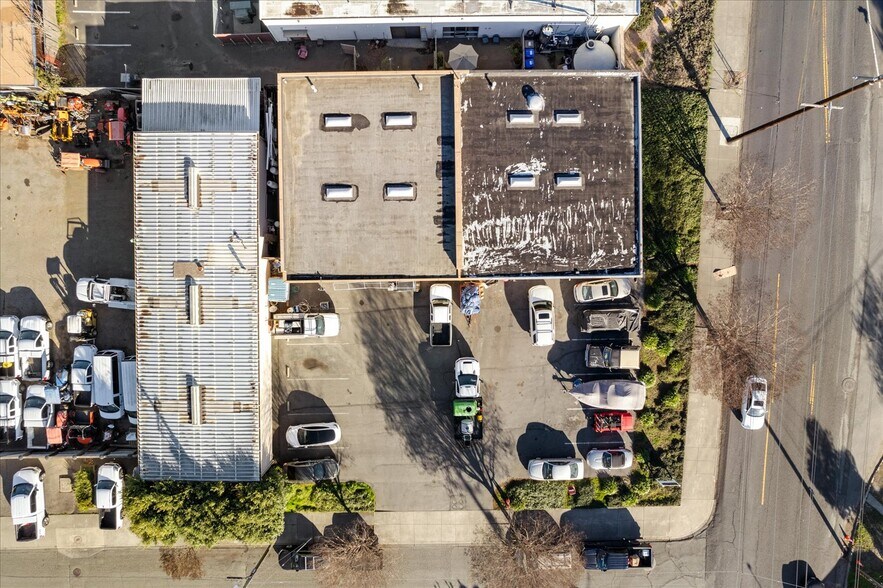 More Photos Of 300-330 Taylor St, Napa General Retail For Sale