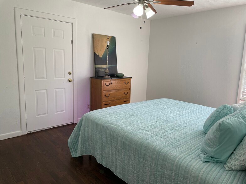 More Photos Of 3563 South Dr, Fort Worth Apartments For Sale