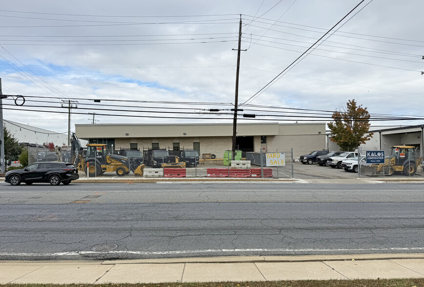 More Photos Of 10401 Tucker St, Beltsville Warehouse For Sale