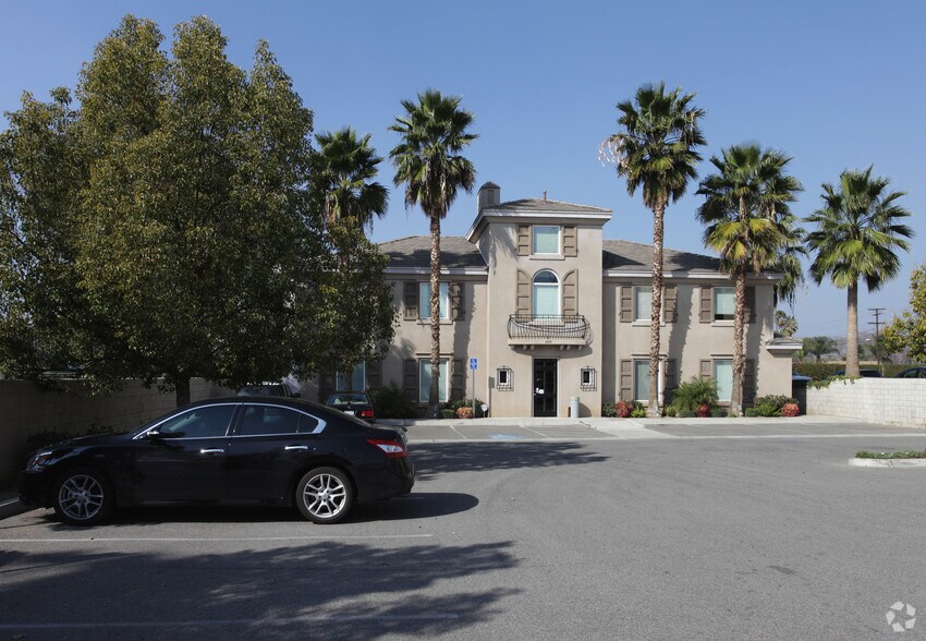 More Photos Of 7119 Indiana Ave, Riverside Office For Lease