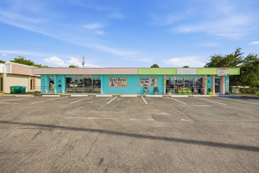 Primary Photo Of 1503 S McCall Rd, Englewood Freestanding For Sale