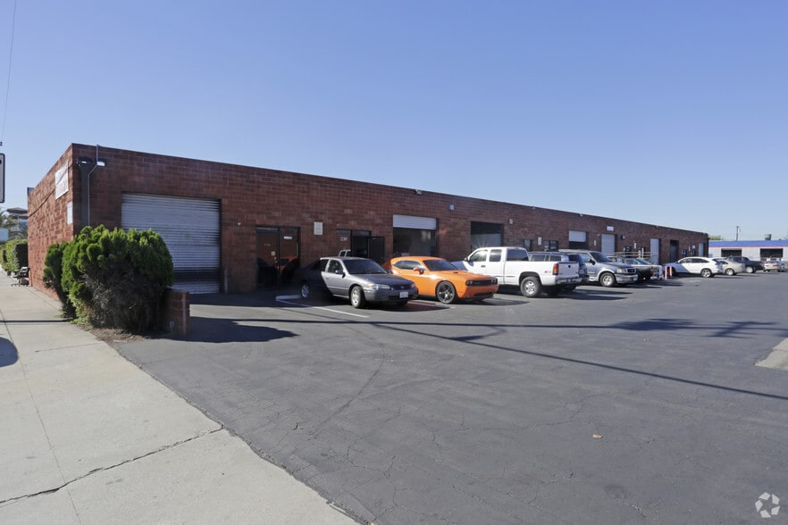 Primary Photo Of 22305-22319 S Vermont Ave, Torrance Warehouse For Lease