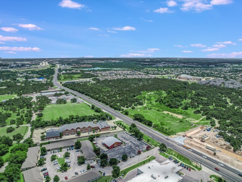 More Photos Of 950 S Bell Blvd, Cedar Park Auto Repair For Sale