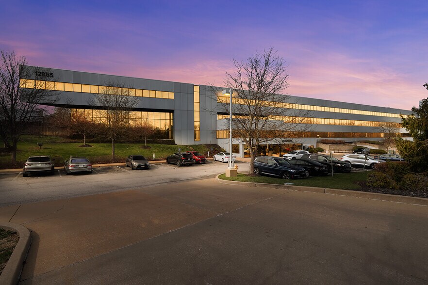 More Photos Of 12855 N 40 Dr, Saint Louis Medical For Lease