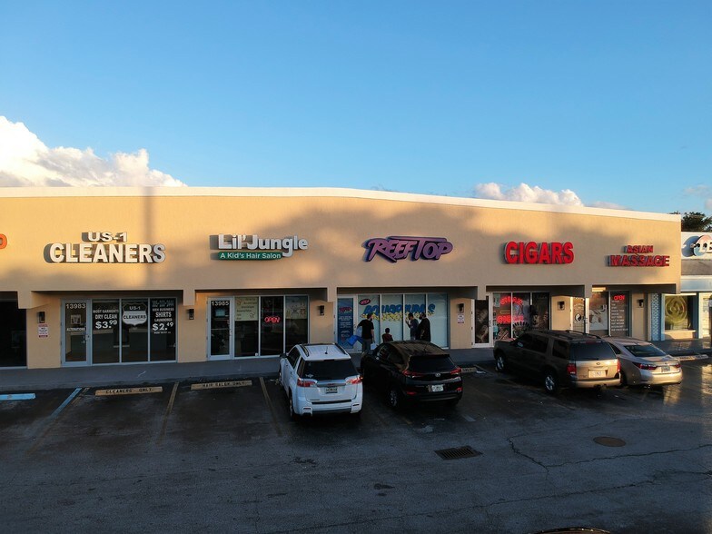 More Photos Of 13981 S Dixie Hwy, Miami Unknown For Lease
