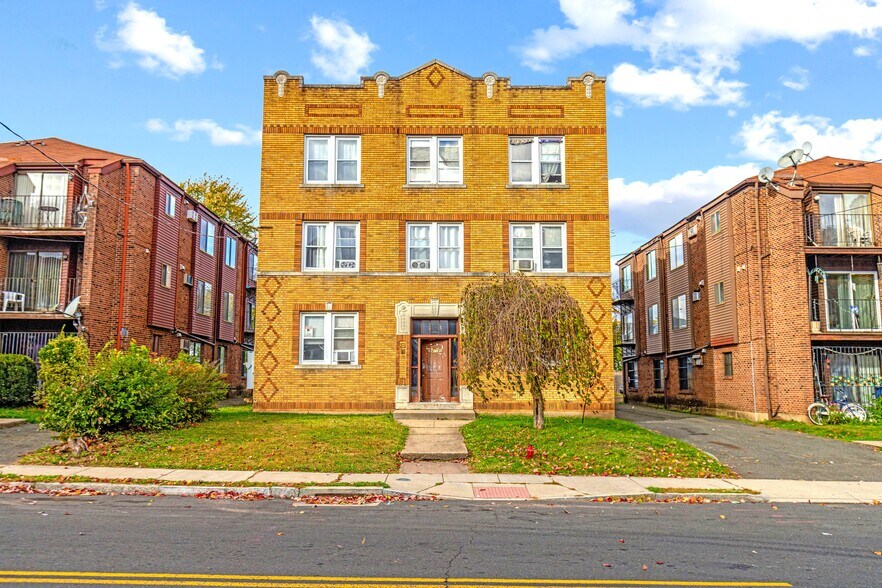 More Photos Of , Hartford Multifamily For Sale