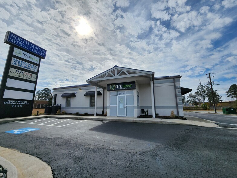 More Photos Of 3556 Riverside Dr, Macon-Bibb Unknown For Lease