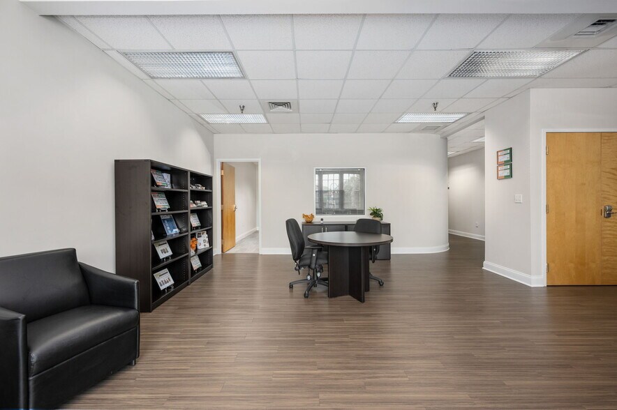 More Photos Of 415-417 Wolfe St, Fredericksburg Medical For Lease