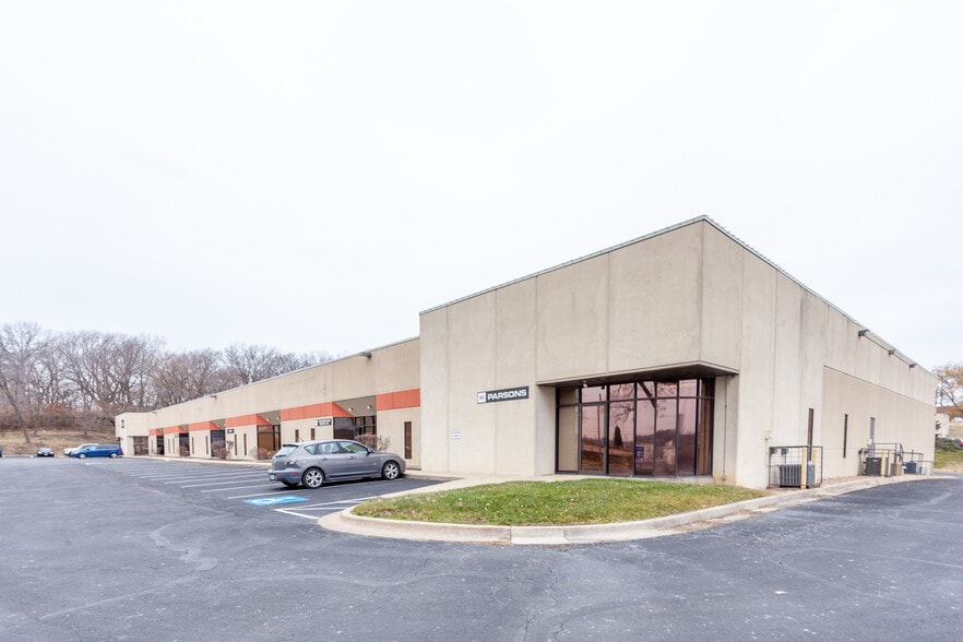 More Photos Of 1140-1146 Booth St, Kansas City Light Manufacturing For Lease