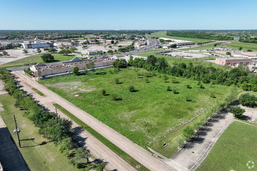More Photos Of Hwy 6, Houston Land For Sale