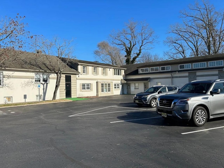 Primary Photo Of 1315 Harding Hwy, Richland Office Residential For Lease