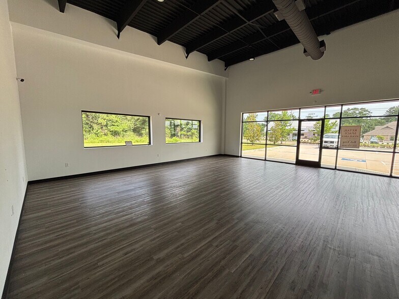 More Photos Of 1905 Longmire Rd, Conroe Unknown For Lease