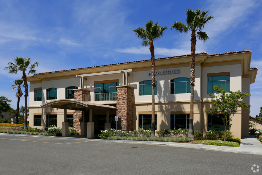 Primary Photo Of 2815 S Main St, Corona Medical For Lease