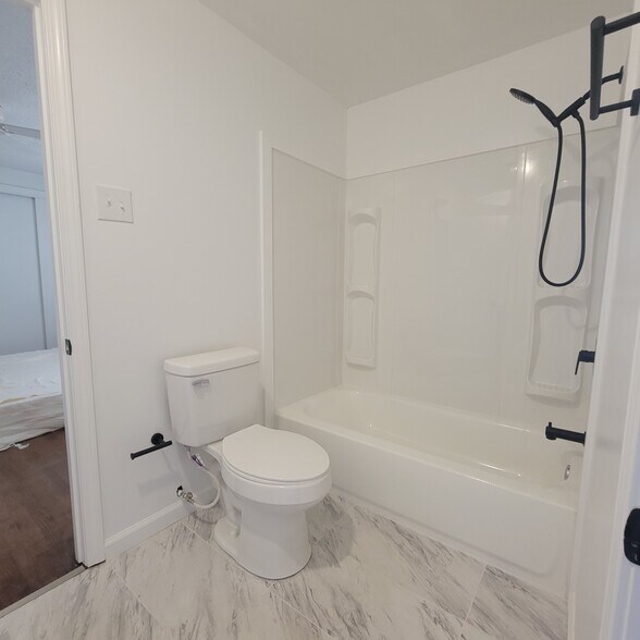 More Photos Of 22025 8th St, Silverhill Office Residential For Sale