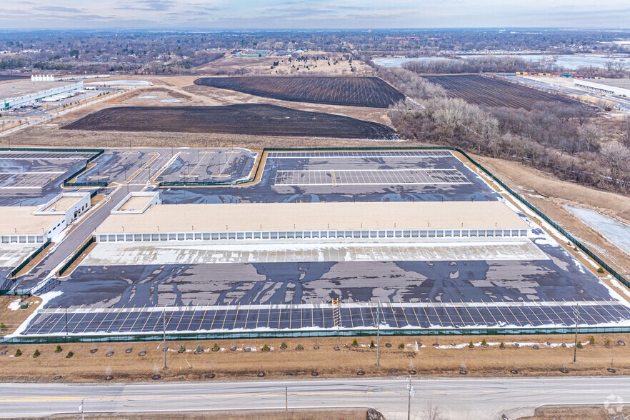 More Photos Of 1701 Transit Way, Montgomery Truck Terminal For Lease