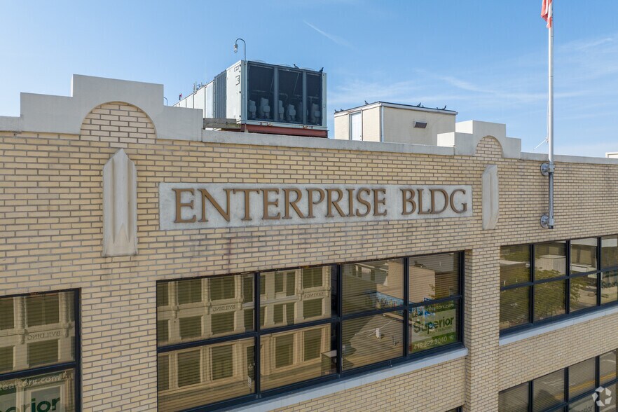 More Photos Of 205 W Market St, Lima Office For Sale