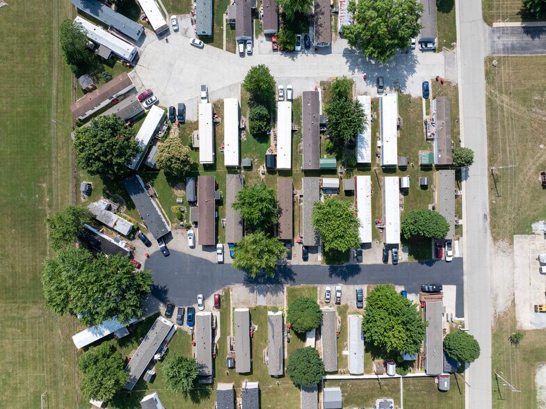 More Photos Of 205 W Marshall St, Argos Manufactured Housing Mobile Home Park For Sale