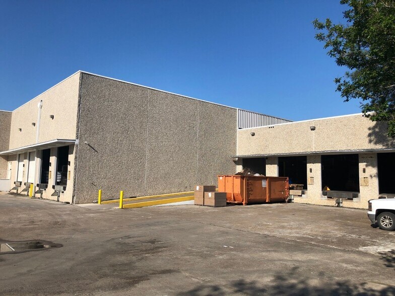 More Photos Of 6960 Ardmore St, Houston Warehouse For Sale