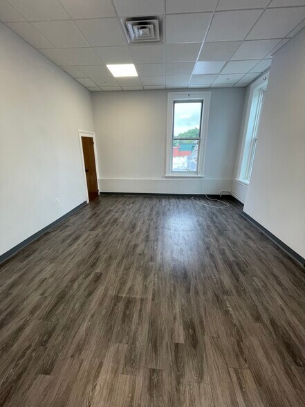 More Photos Of 26 W Park Pl, Morristown Loft Creative Space For Lease