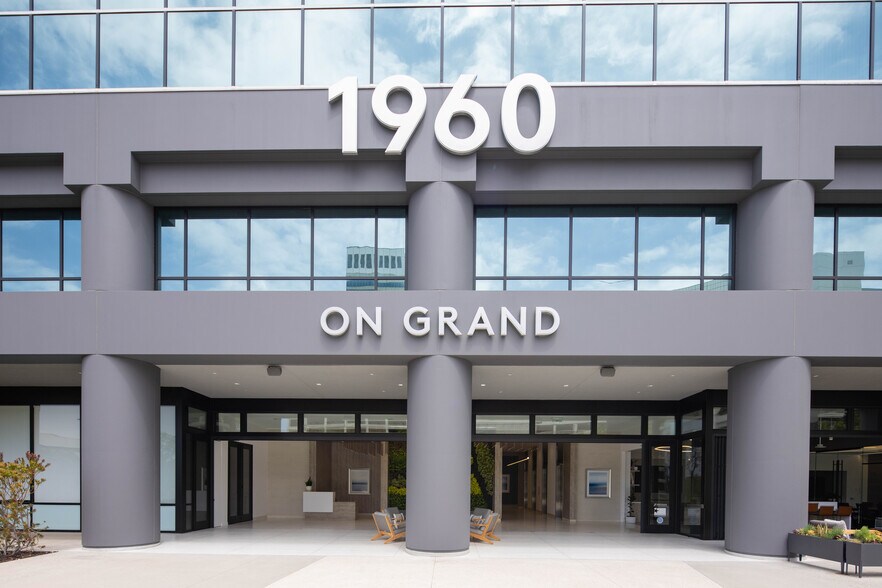 More Photos Of 1960 E Grand Ave, El Segundo Office For Sale