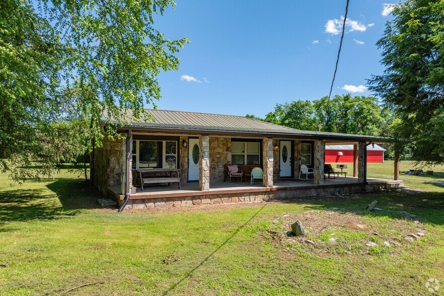 More Photos Of 444 Charlie Roberts Rd, Pelham Hospitality For Sale