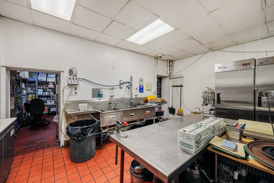 More Photos Of 7100 Sollers Point Rd, Baltimore Restaurant For Sale