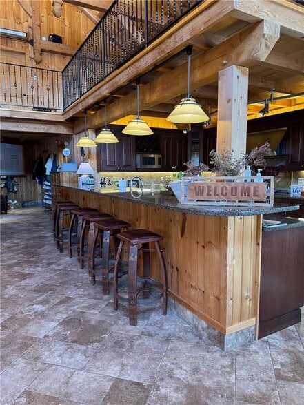 More Photos Of 115 Hilltop Dr, Phoenix Sports And Entertainment For Sale