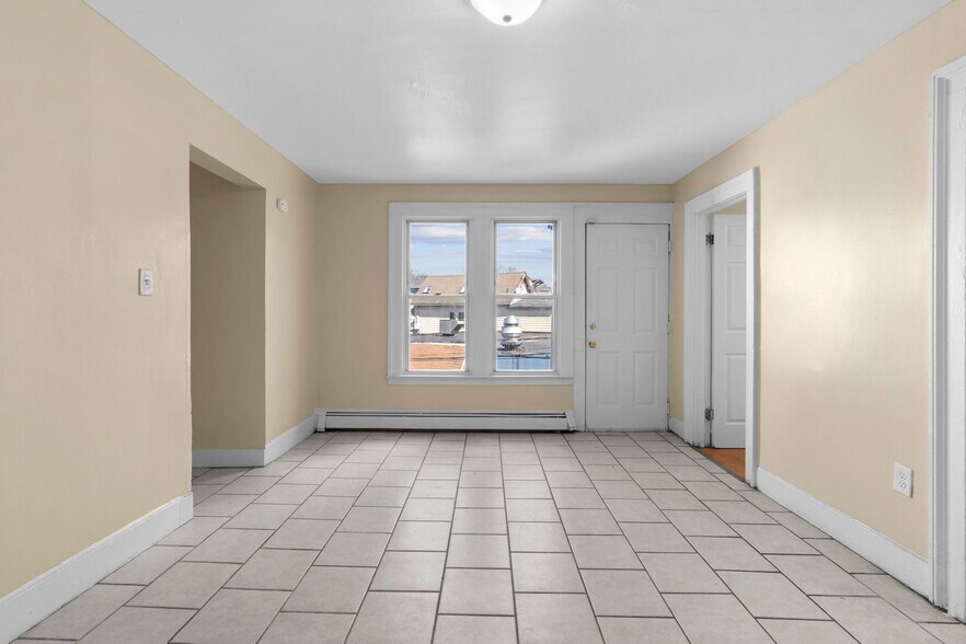 More Photos Of 122 Derby Ave, New Haven Apartments For Sale