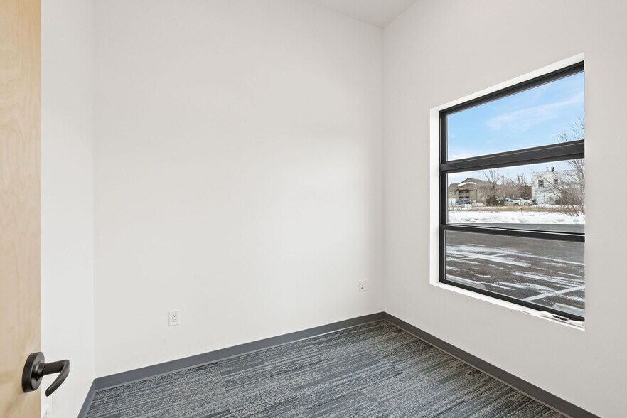 More Photos Of 21 Meridian Ct, Kalispell Light Distribution For Sale