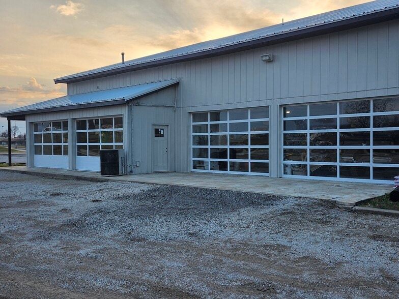 More Photos Of 7411 Outer Rd, Odessa Convenience Store For Lease