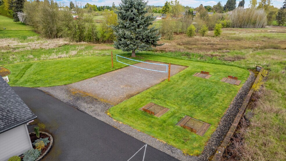More Photos Of 406 NE 184th St, Ridgefield Office Residential For Lease