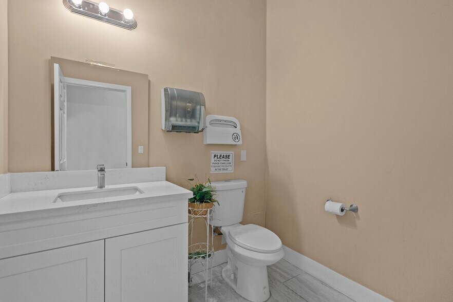 More Photos Of 9400 Valley Blvd, Rosemead Storefront For Lease