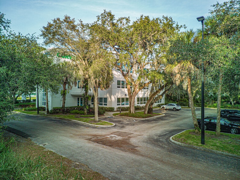 More Photos Of 1735 W Hibiscus Blvd, Melbourne Medical For Lease