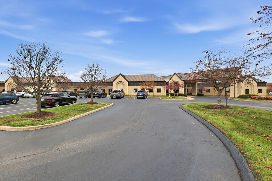 More Photos Of 7640 Sylvania Ave, Sylvania Medical For Lease