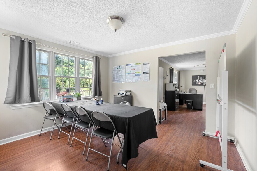 More Photos Of 5757 Ogeechee Rd, Savannah Flex For Lease