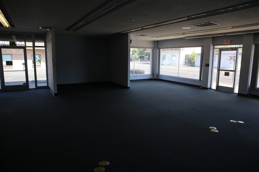 More Photos Of 2358-2368 Lincoln St, Oroville Office For Lease