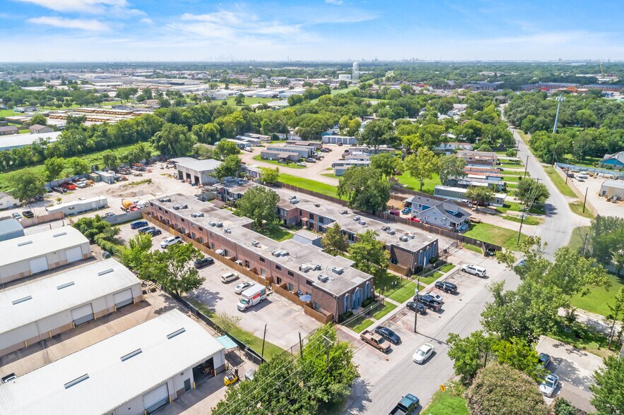 More Photos Of 3420 Federal Rd, Pasadena Apartments For Sale