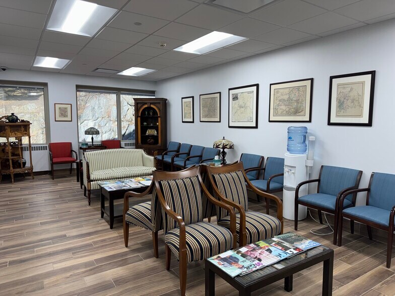 More Photos Of 440 Mamaroneck Ave, Harrison Office For Lease