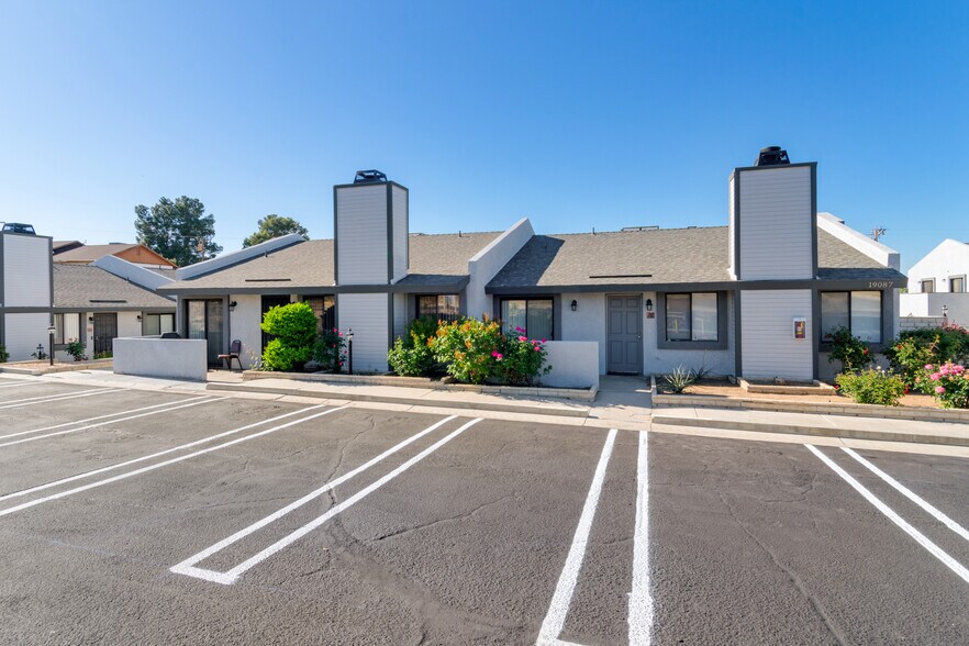 More Photos Of 19087 Allegheny Rd, Apple Valley Apartments For Sale