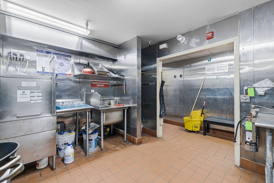 More Photos Of 159 S Main St, Fall River General Retail For Sale