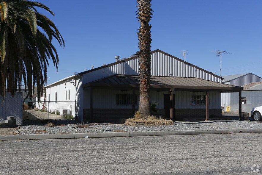 Primary Photo Of 1463 Mesa View St, Hemet Warehouse For Lease