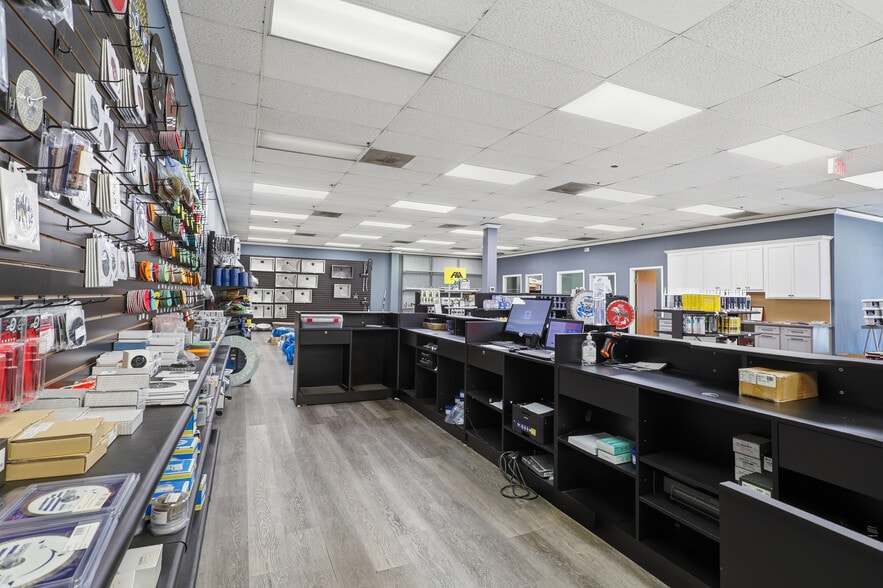 More Photos Of 9208 Enterprise Ct, Manassas Park Warehouse For Sale