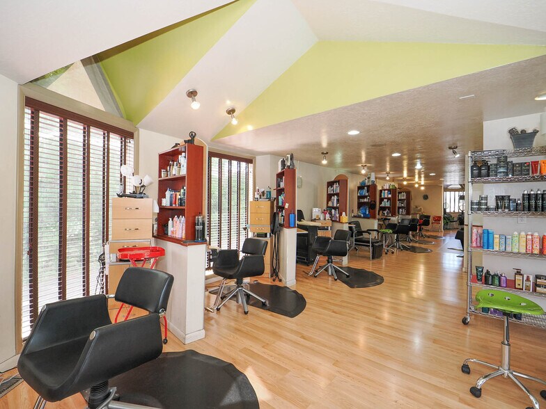 More Photos Of 1565 E 3900 S, Salt Lake City Office For Sale