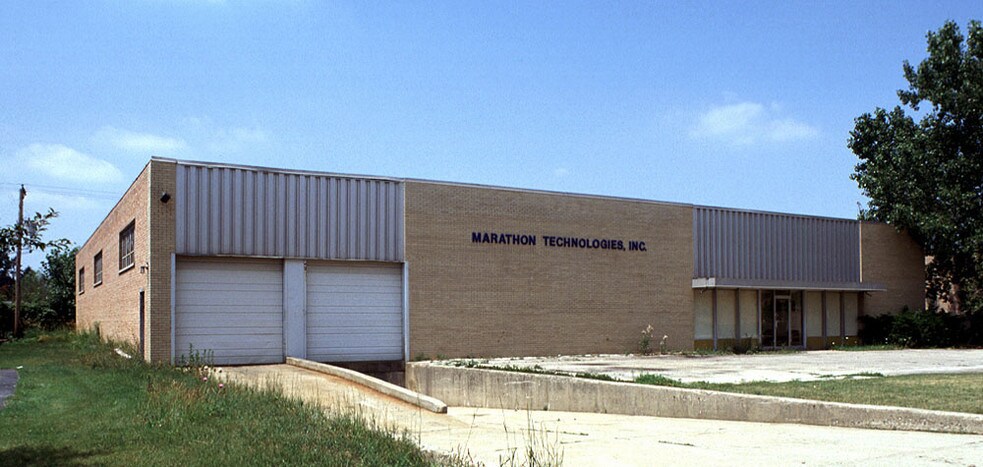 Primary Photo Of 800 Nicholas Blvd, Elk Grove Village Manufacturing For Lease